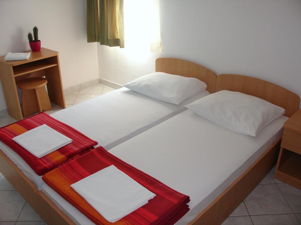 Hostel Amfora Fažana Zimmer foto